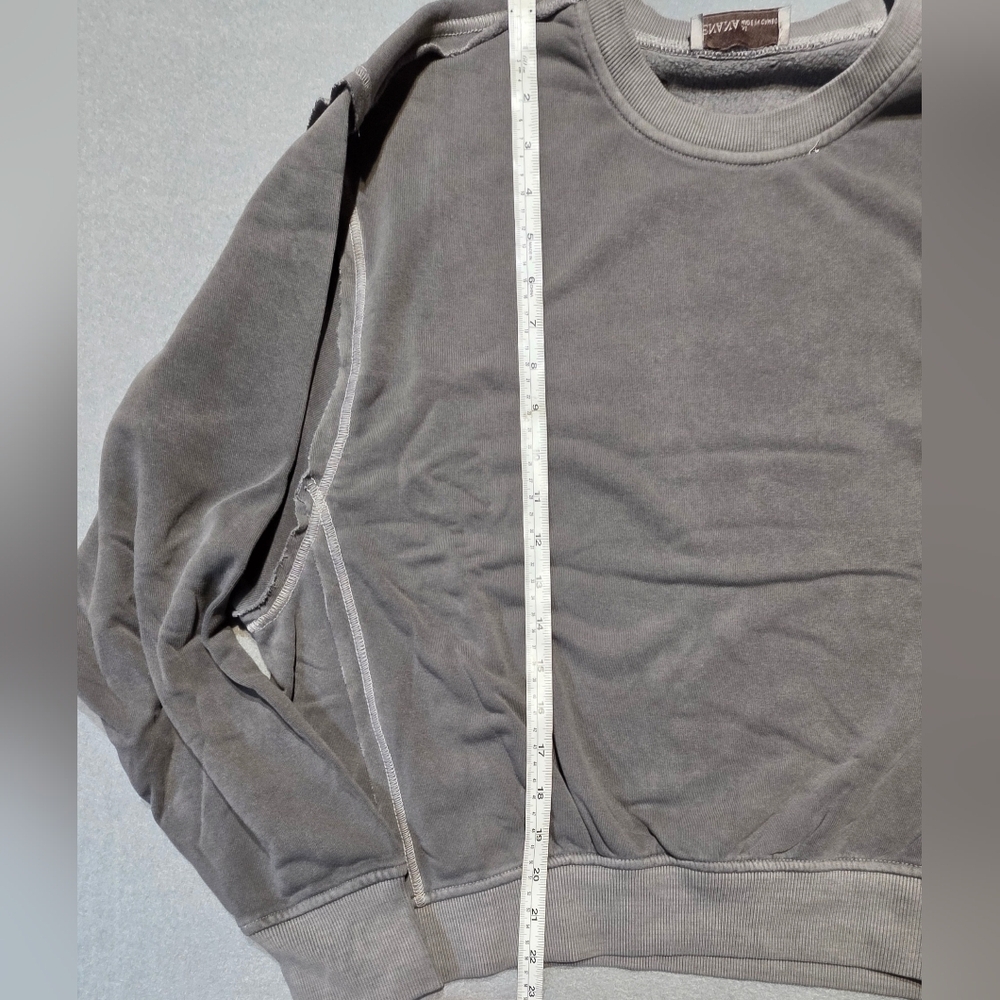NWOT Zenana Outfitters Dark Gray Mineral Wash Crew Neck Sweater PTP 23 Length 22 - Picture 7 of 10